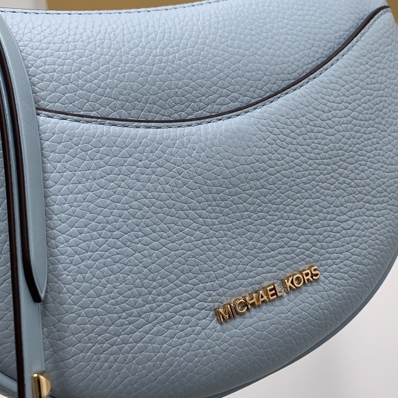 MICHAEL KORS
Dover Small Half Moon Leather Crossbody Bag Vista Blue color - Picture 8 of 15